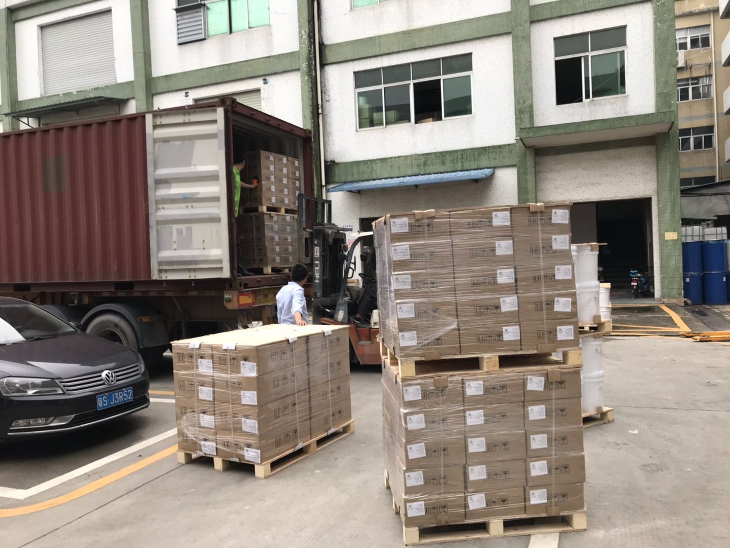 奮戰(zhàn)半月，液體硅膠準(zhǔn)時(shí)出貨